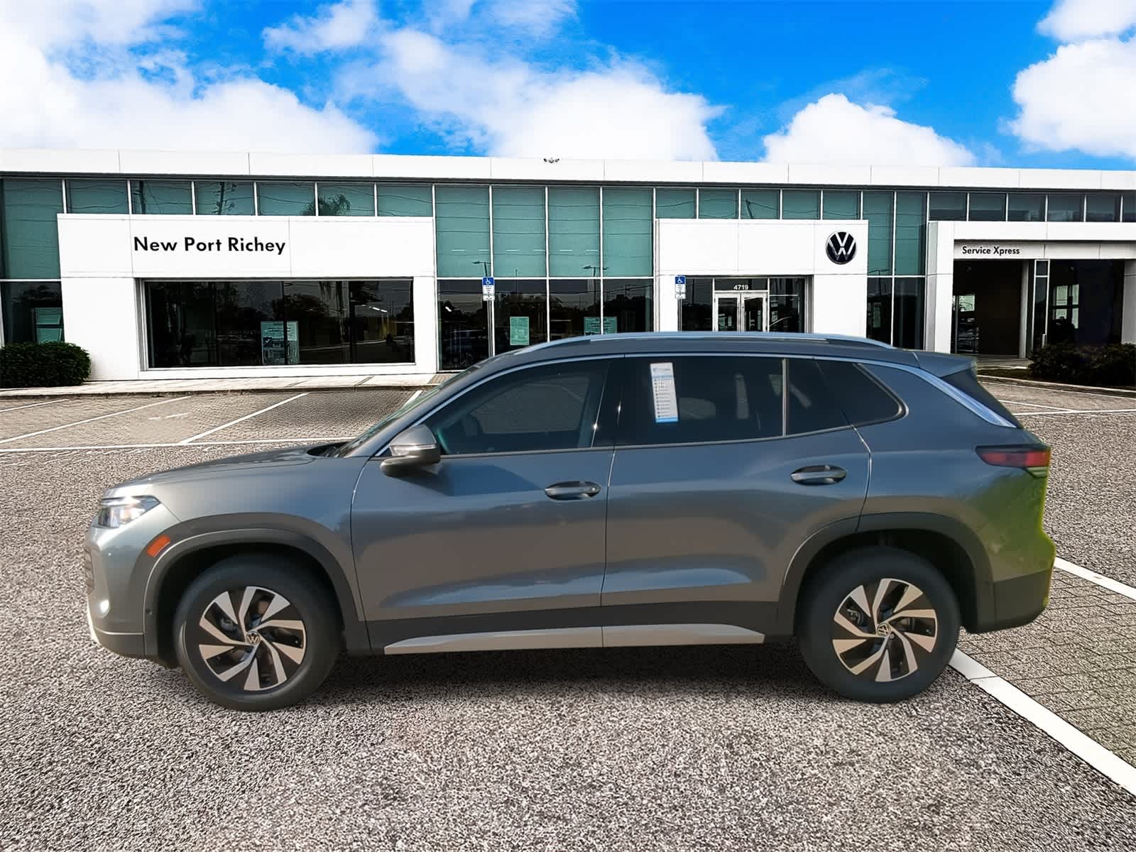 2025 Volkswagen Tiguan 2.0T S