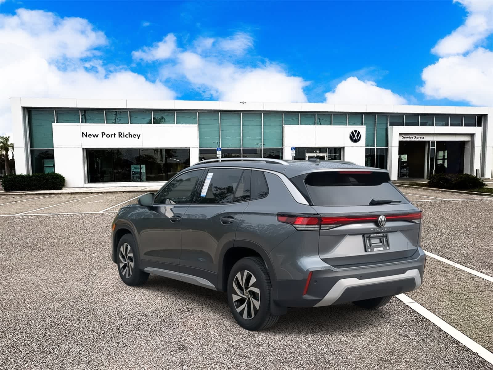 2025 Volkswagen Tiguan 2.0T S