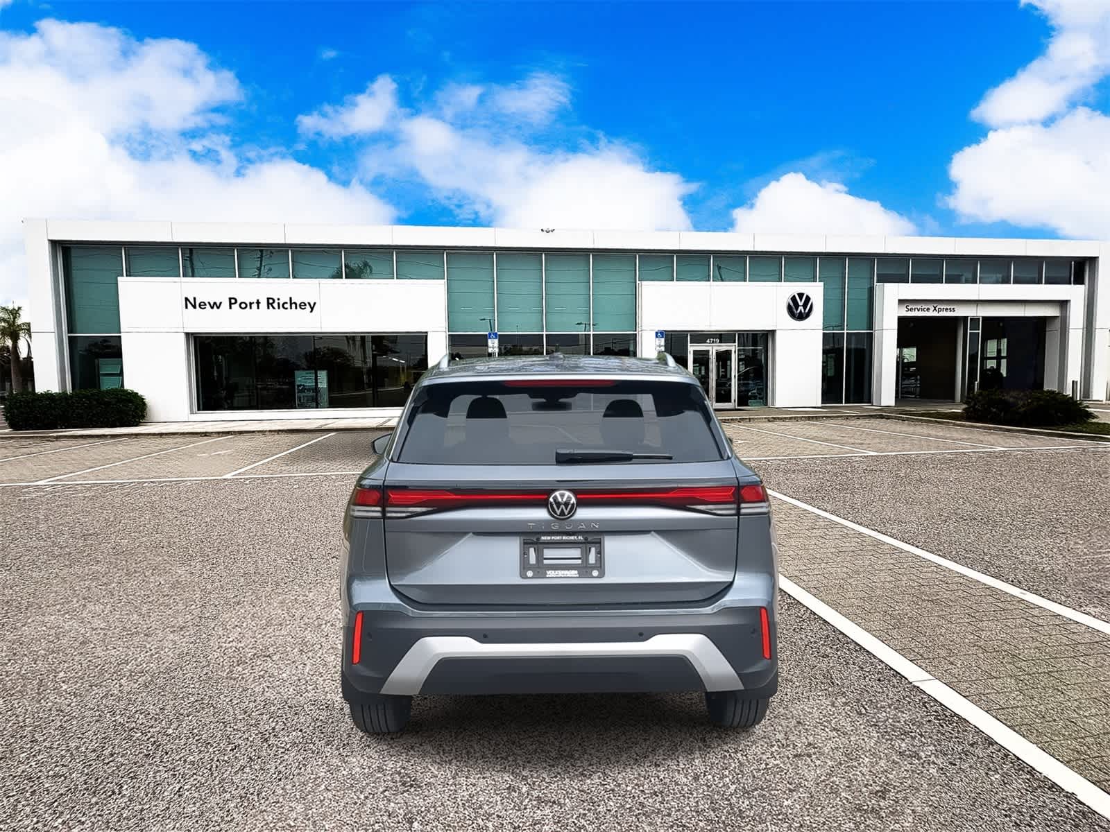 2025 Volkswagen Tiguan 2.0T S