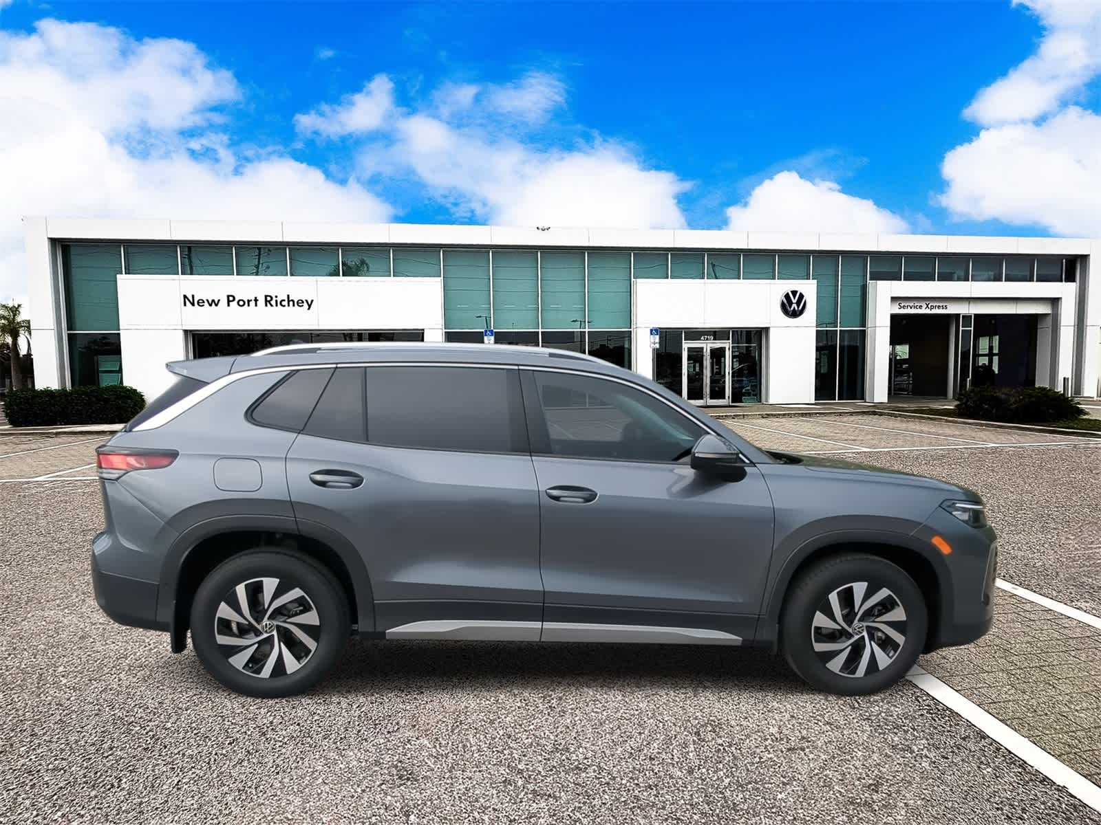 2025 Volkswagen Tiguan 2.0T S