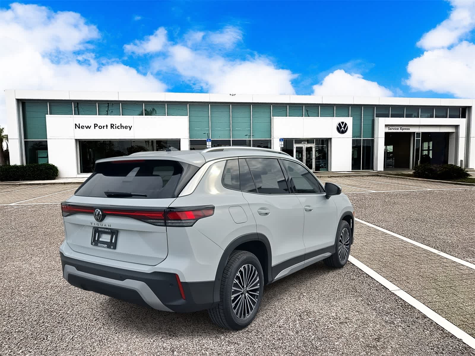 2025 Volkswagen Tiguan 2.0T S