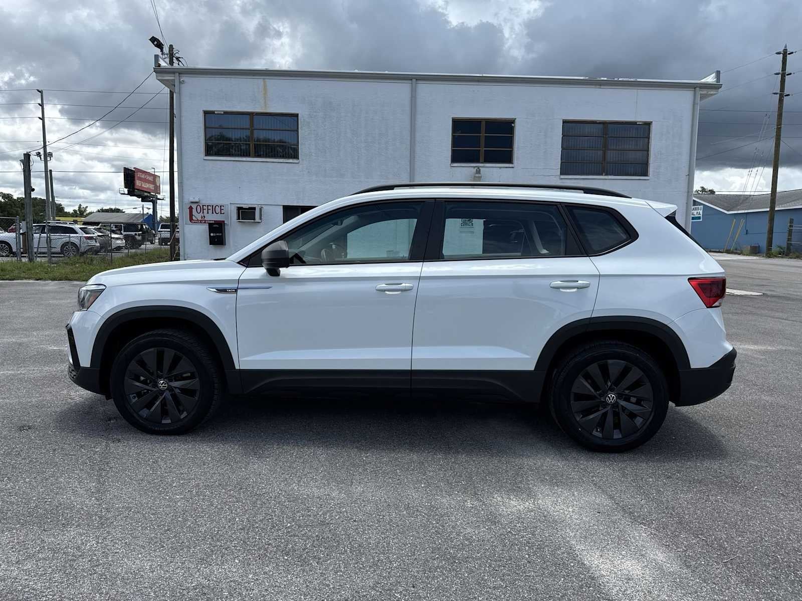 2023 Volkswagen Taos S