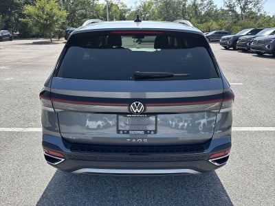 2025 Volkswagen Taos SE