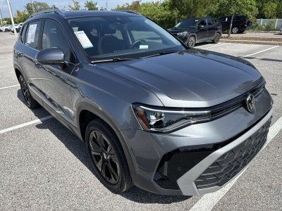 2025 Volkswagen Taos SE