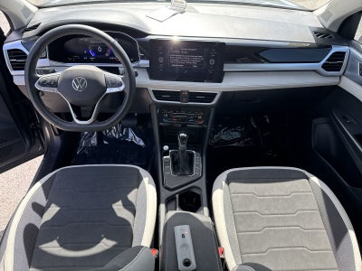 2025 Volkswagen Taos SE