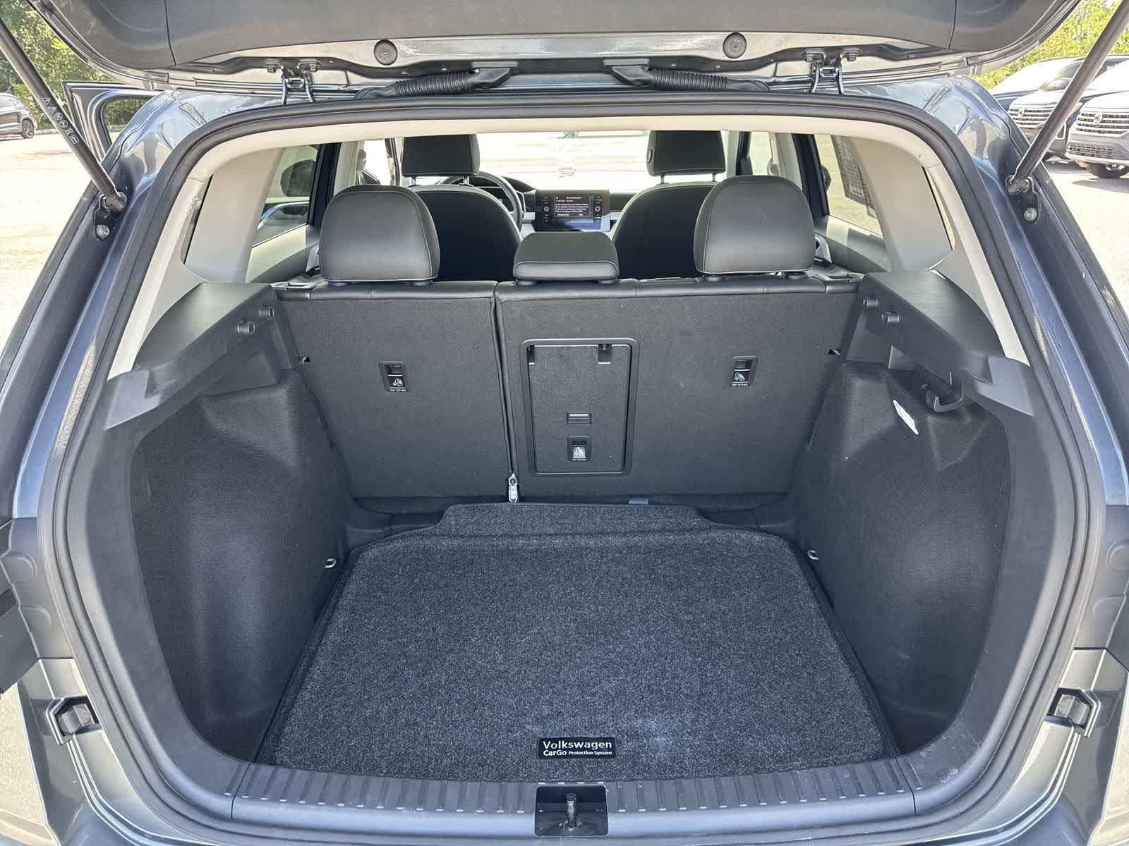 2025 Volkswagen Taos SE
