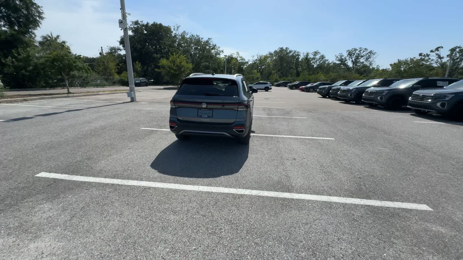 2025 Volkswagen Taos SE