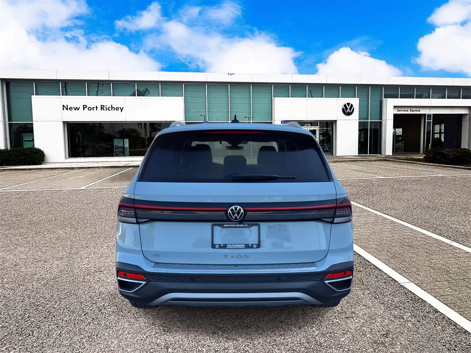 2025 Volkswagen Taos 1.5T SE