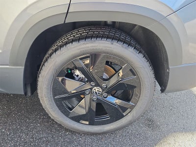 2025 Volkswagen Taos 1.5T SE