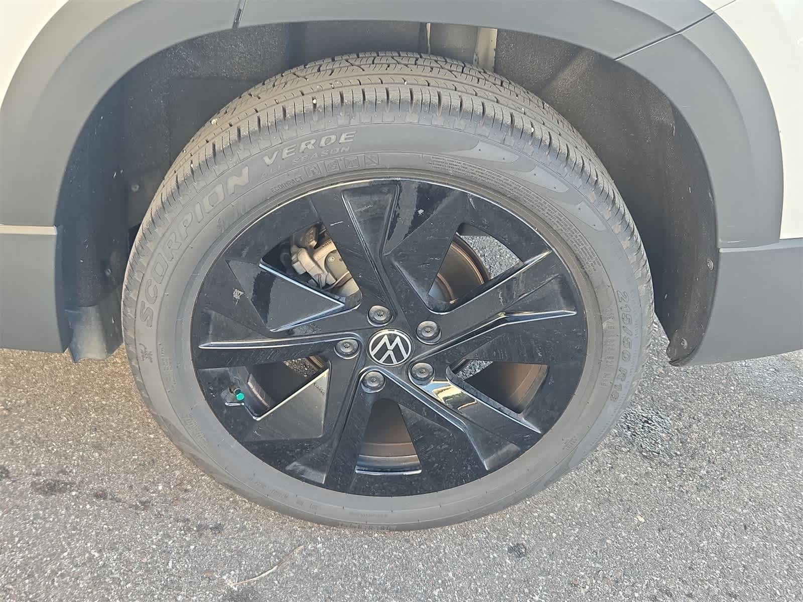 2025 Volkswagen Taos 1.5T SE