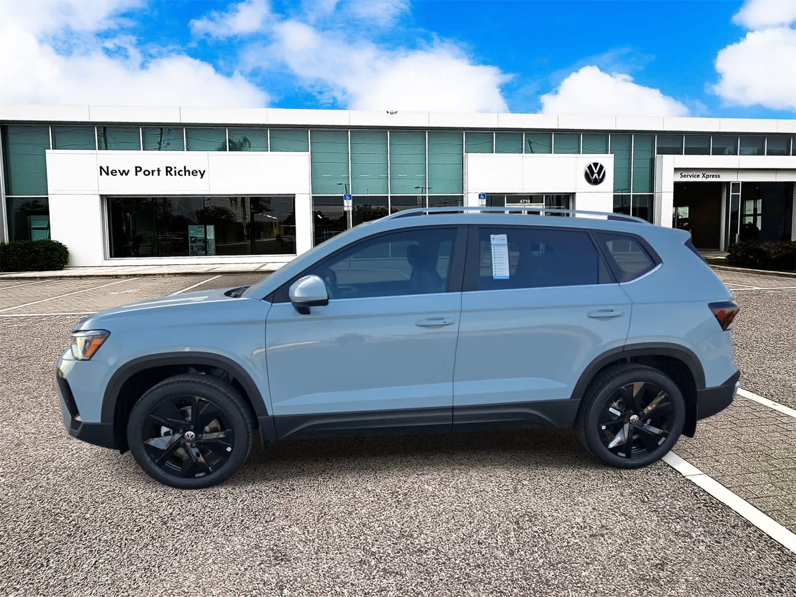 2025 Volkswagen Taos 1.5T SE