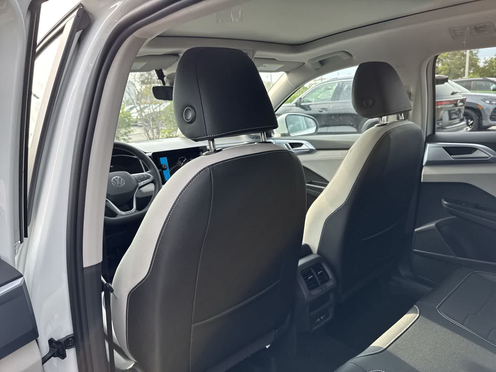 2026 Volkswagen Taos 1.5T SE