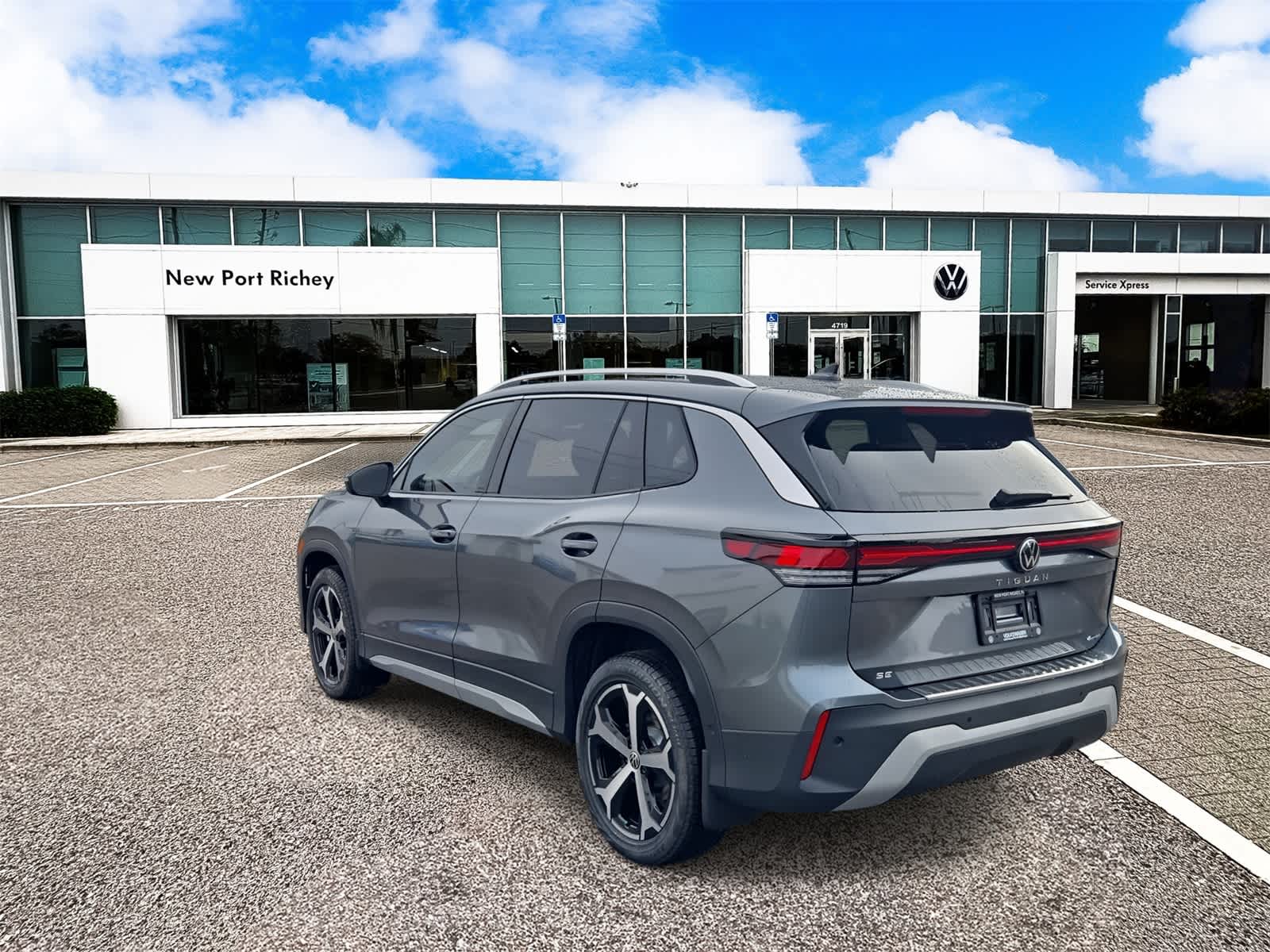 2026 Volkswagen Tiguan 2.0T SE