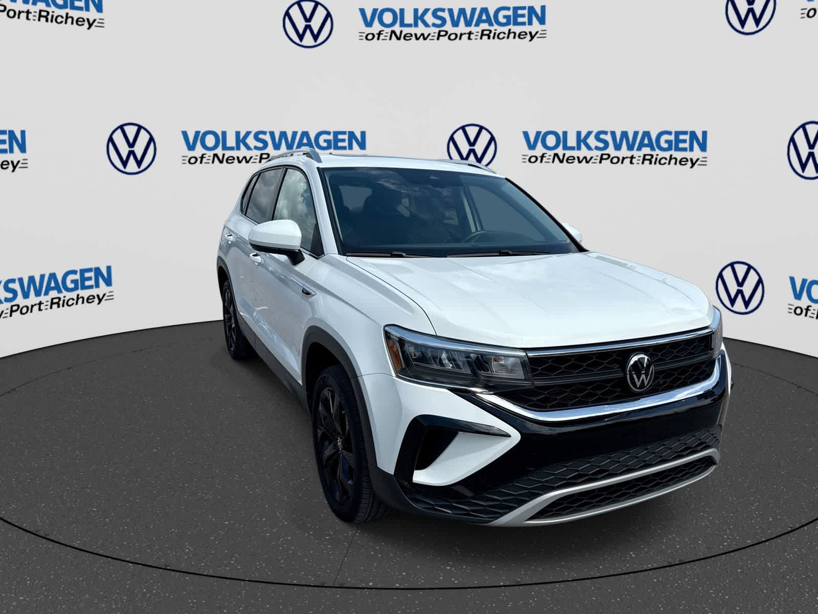 2024 Volkswagen Taos SE