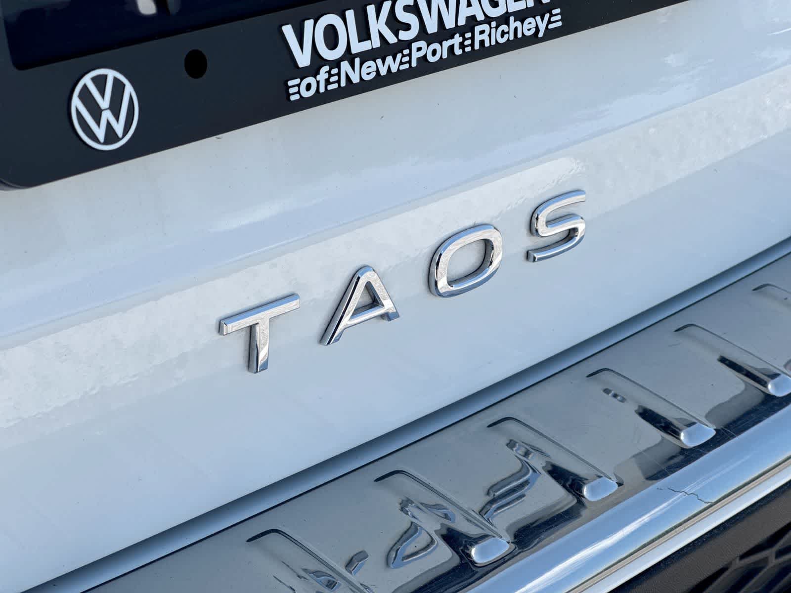 2024 Volkswagen Taos SE