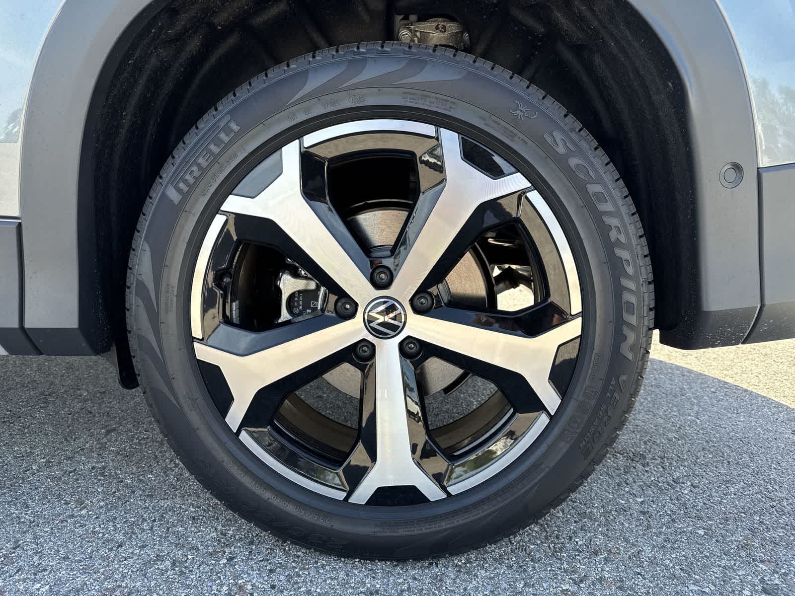 2026 Volkswagen Tiguan 2.0T SE