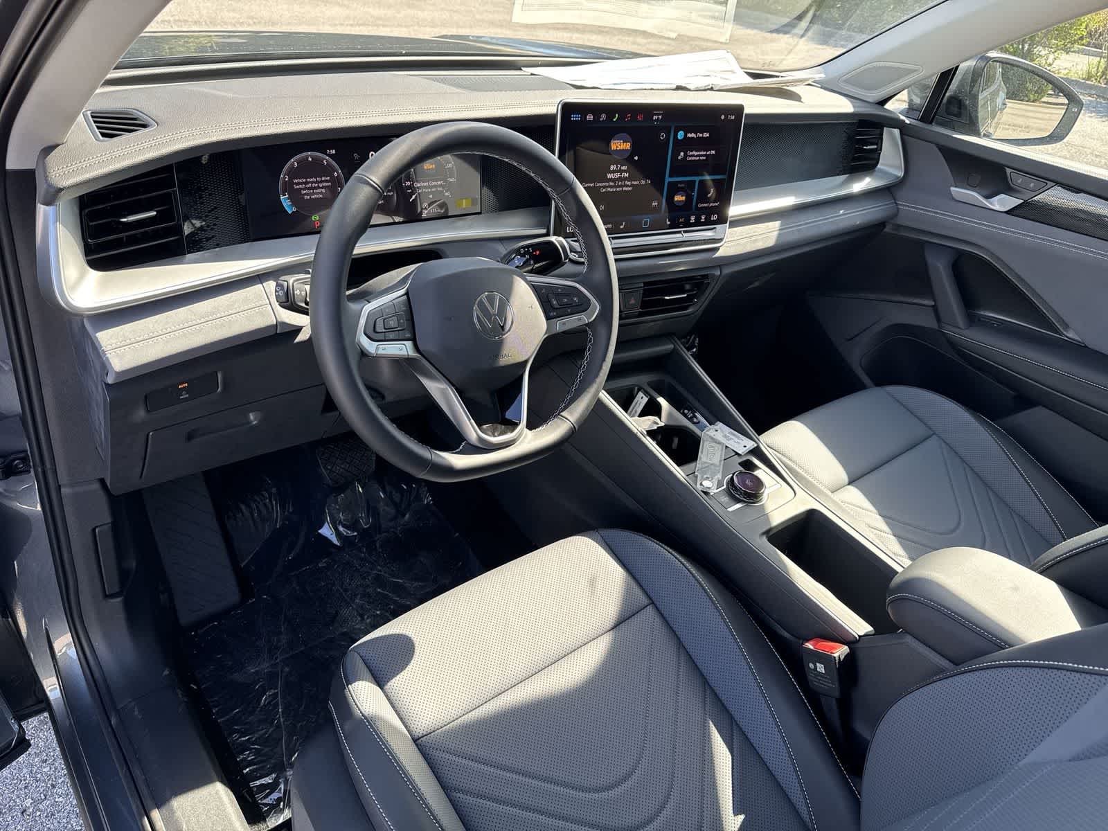 2026 Volkswagen Tiguan 2.0T SE