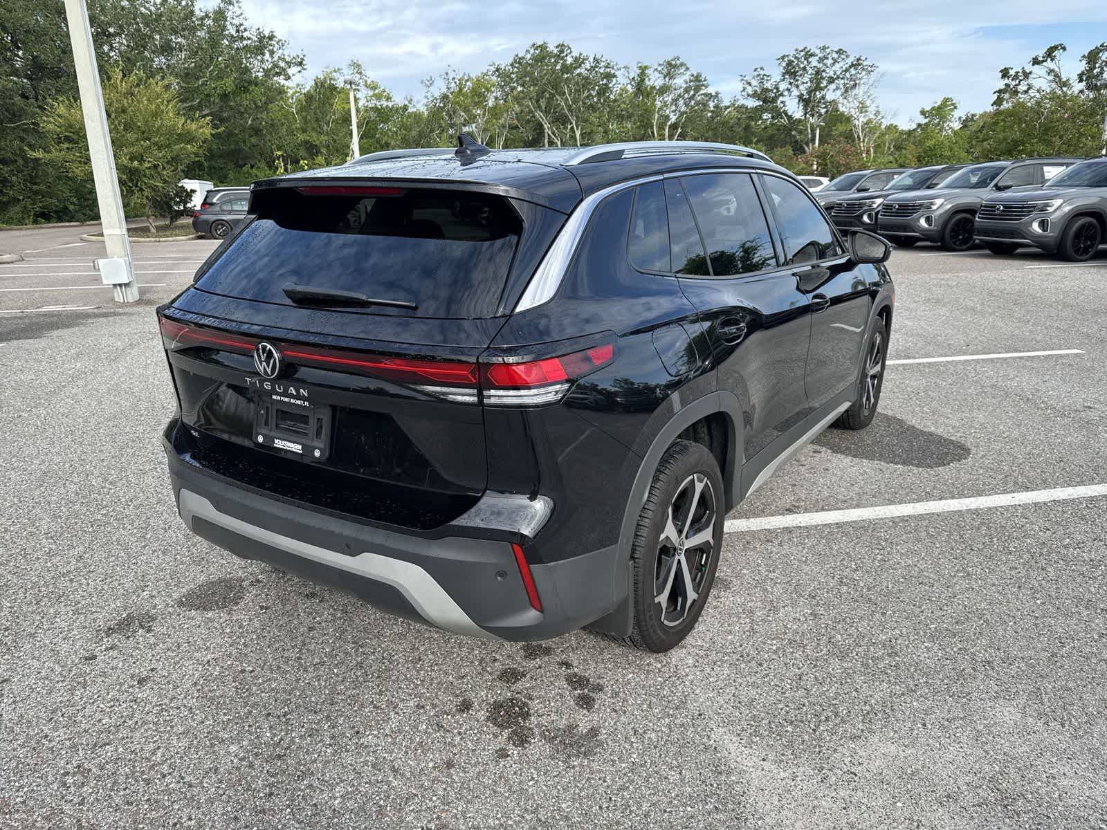 2025 Volkswagen Tiguan SE