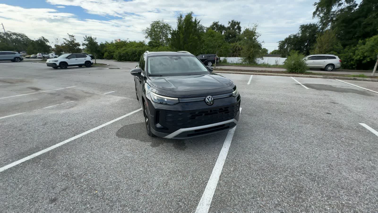 2025 Volkswagen Tiguan SE