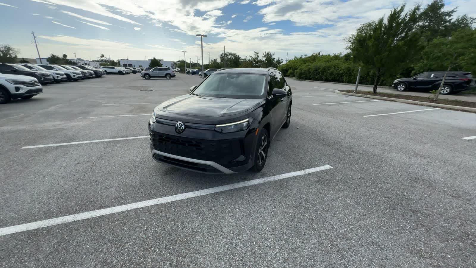 2025 Volkswagen Tiguan SE