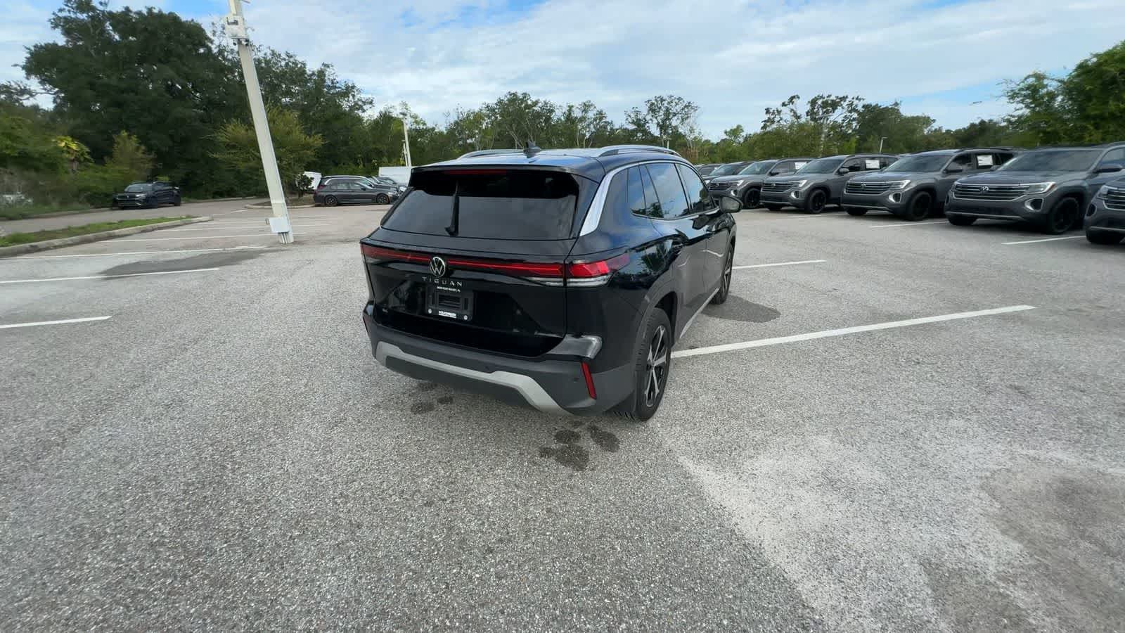 2025 Volkswagen Tiguan SE