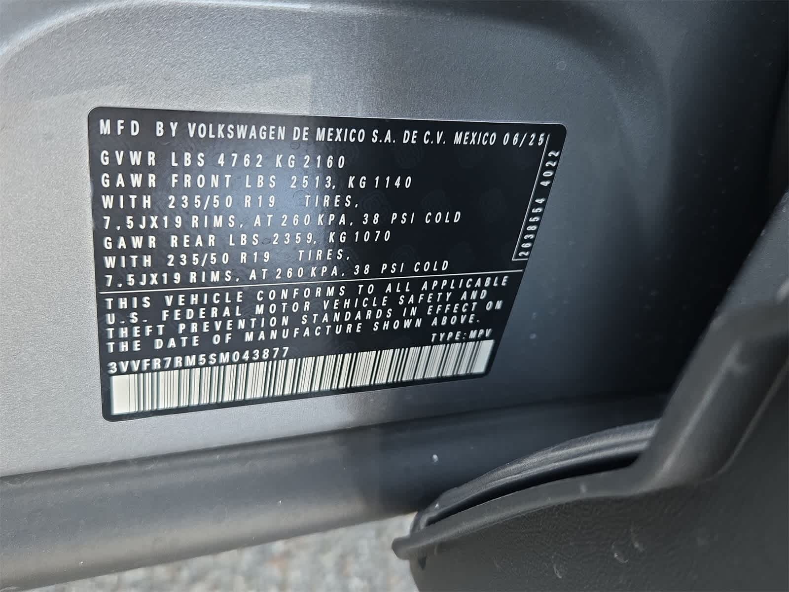 2025 Volkswagen Tiguan 2.0T SE