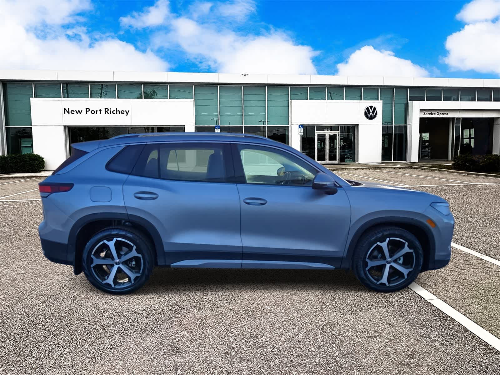 2026 Volkswagen Tiguan 2.0T SE