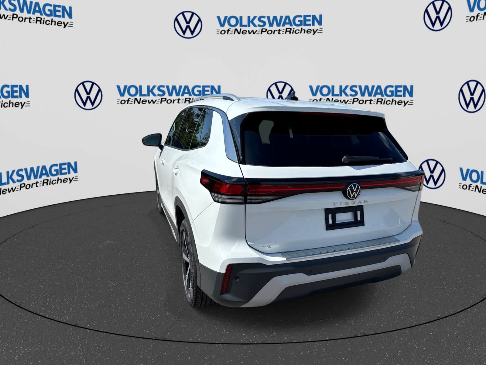 2026 Volkswagen Tiguan 2.0T SE