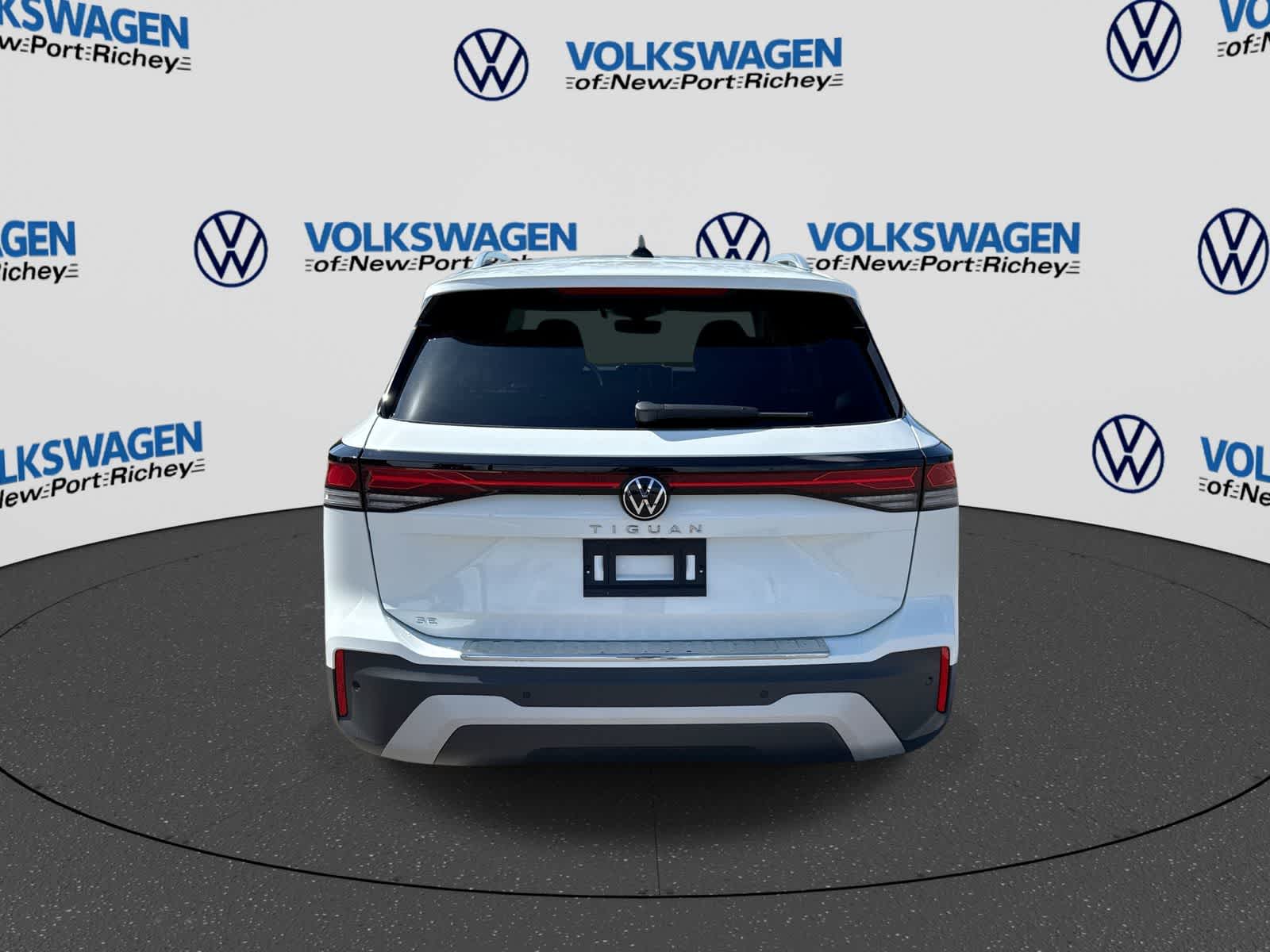 2026 Volkswagen Tiguan 2.0T SE