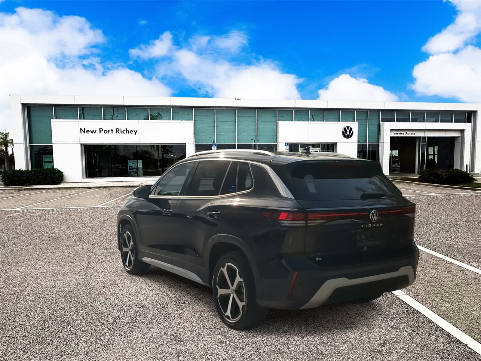 2025 Volkswagen Tiguan 2.0T SE