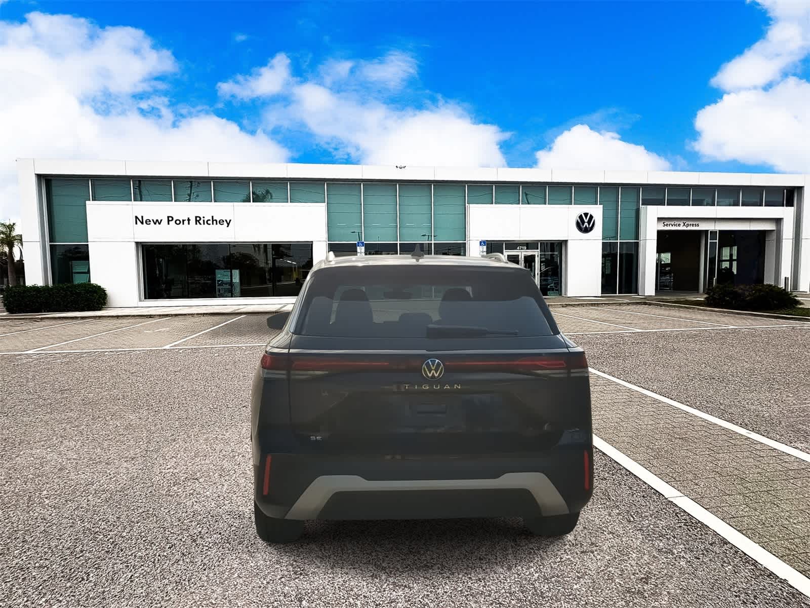 2025 Volkswagen Tiguan 2.0T SE