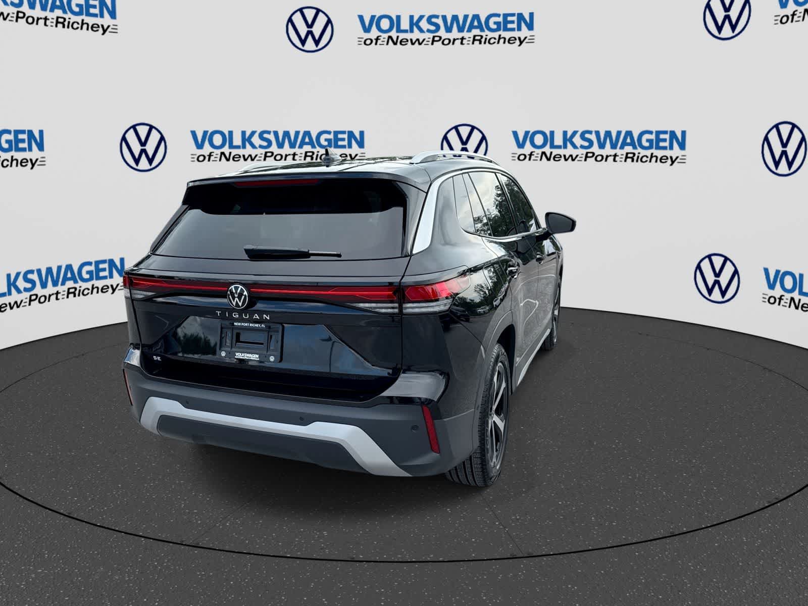 2026 Volkswagen Tiguan 2.0T SE