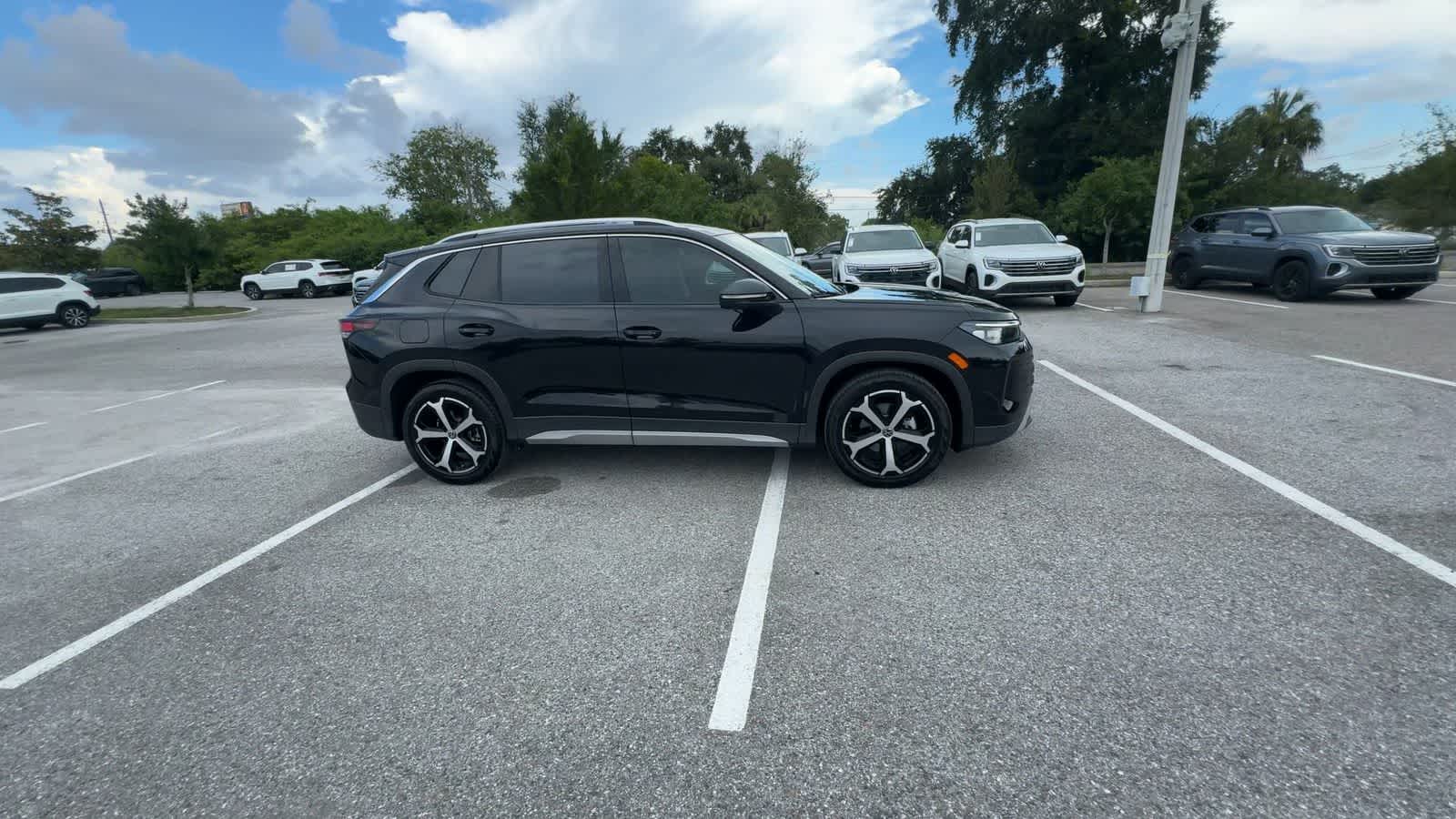 2026 Volkswagen Tiguan 2.0T SE