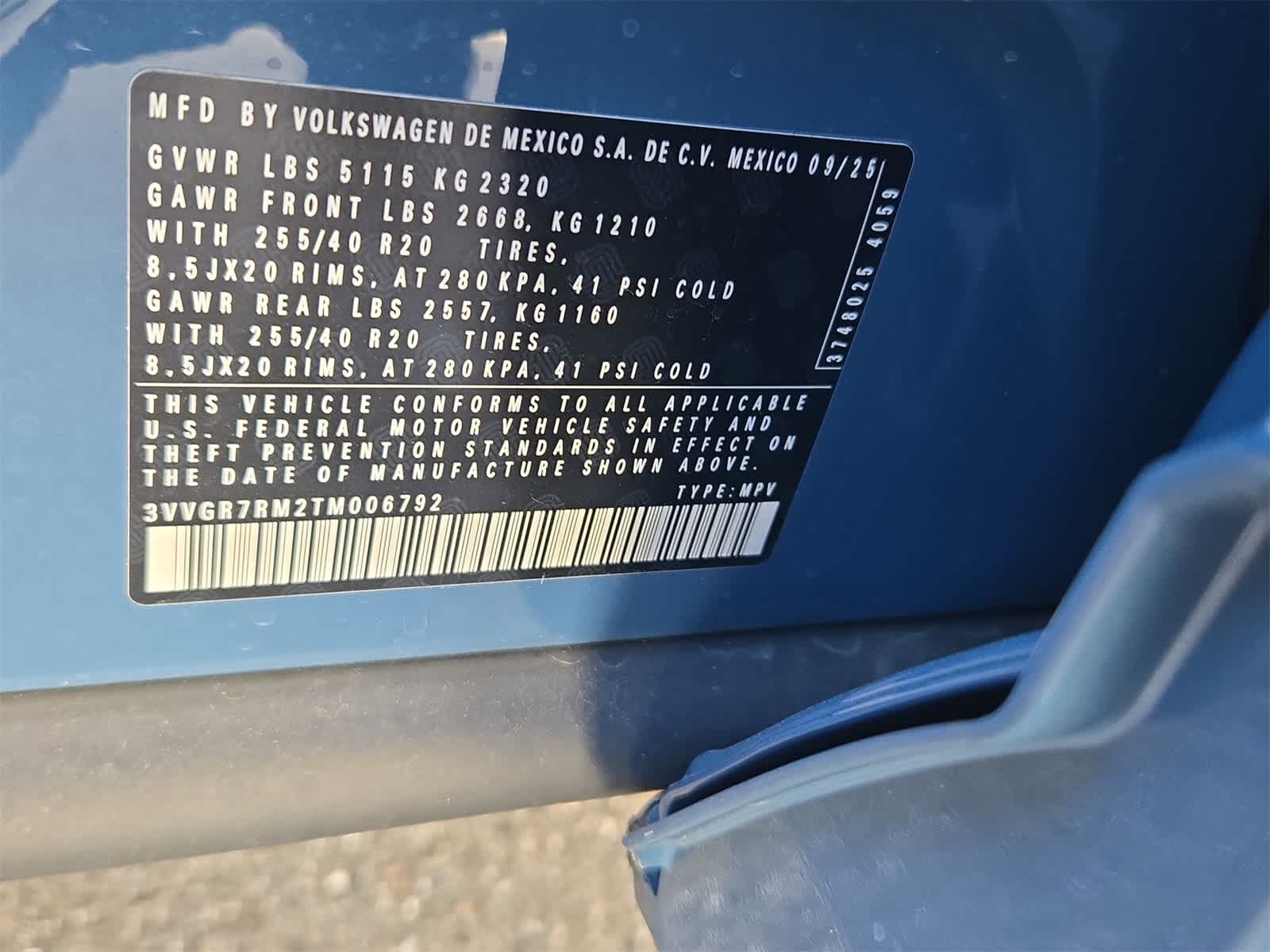 2026 Volkswagen Tiguan 2.0T SE R-Line Black