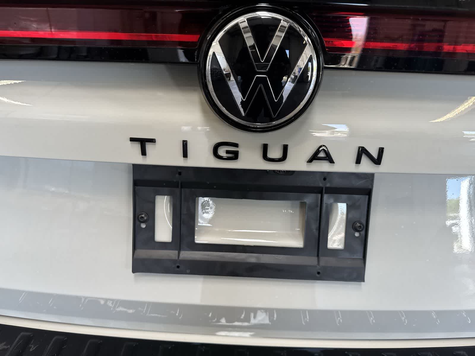 2026 Volkswagen Tiguan 2.0T SE