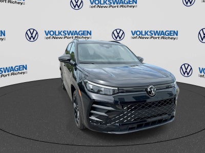 2026 Volkswagen Tiguan 2.0T SE R-Line Black
