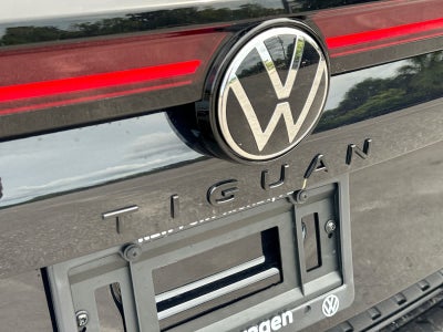2026 Volkswagen Tiguan 2.0T SE R-Line Black