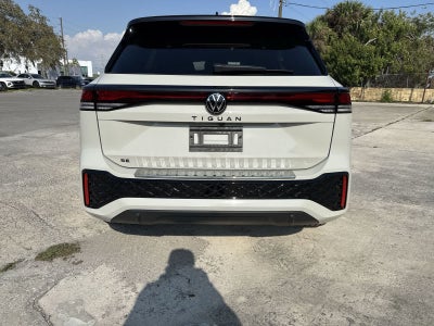 2026 Volkswagen Tiguan 2.0T SE R-Line Black