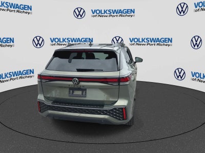 2026 Volkswagen Tiguan 2.0T SE R-Line Black