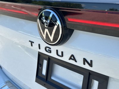 2026 Volkswagen Tiguan 2.0T SE R-Line Black