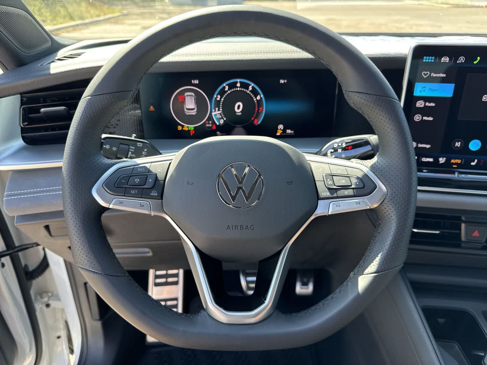 2026 Volkswagen Tiguan 2.0T SE R-Line Black