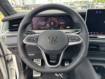 2026 Volkswagen Tiguan 2.0T SE R-Line Black