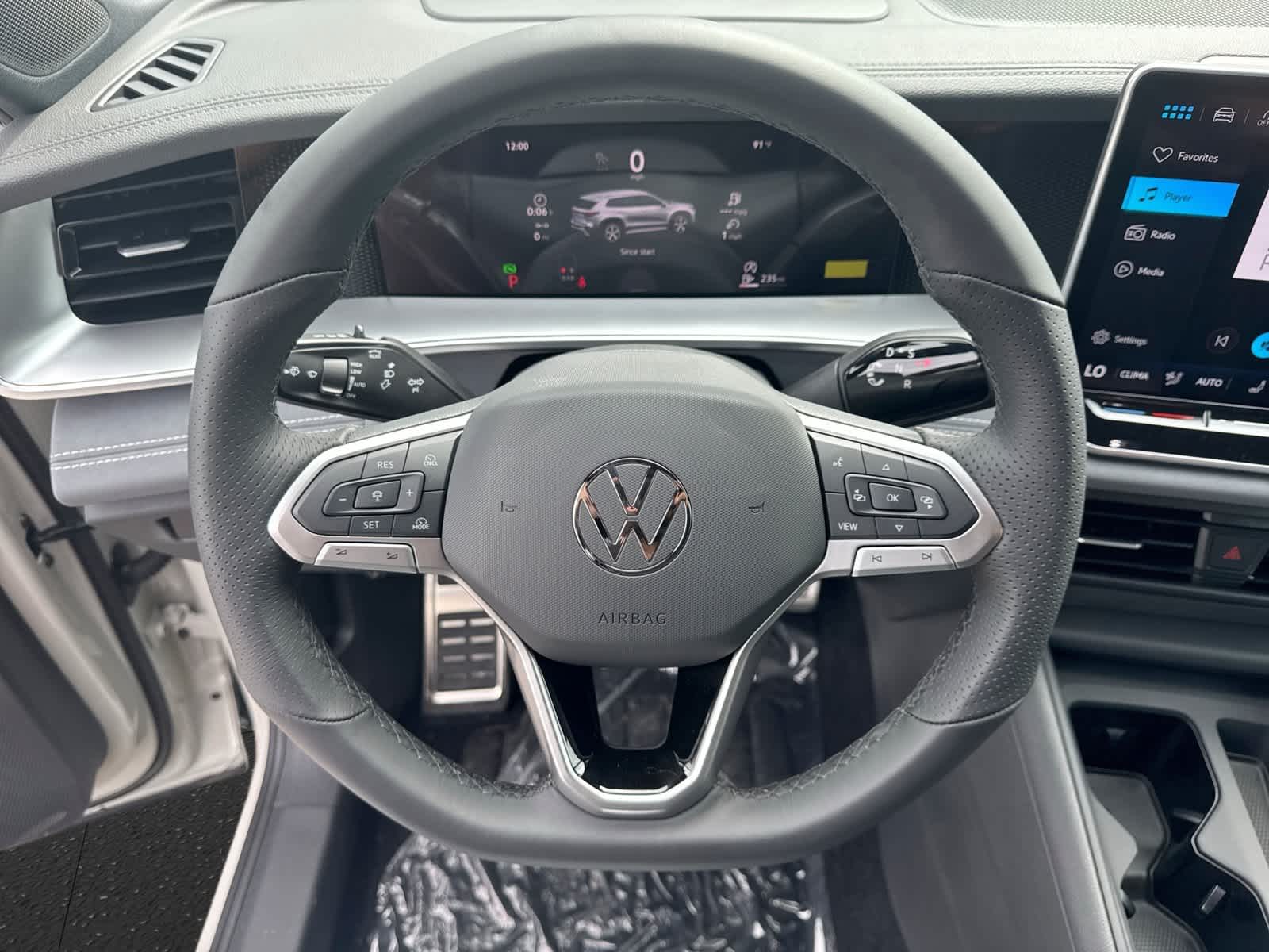 2026 Volkswagen Tiguan 2.0T SE R-Line Black