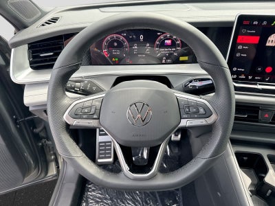 2026 Volkswagen Tiguan 2.0T SE R-Line Black