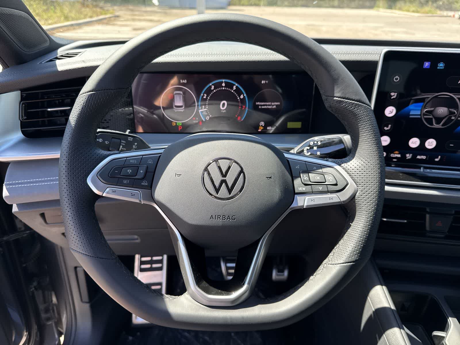 2026 Volkswagen Tiguan 2.0T SE R-Line Black