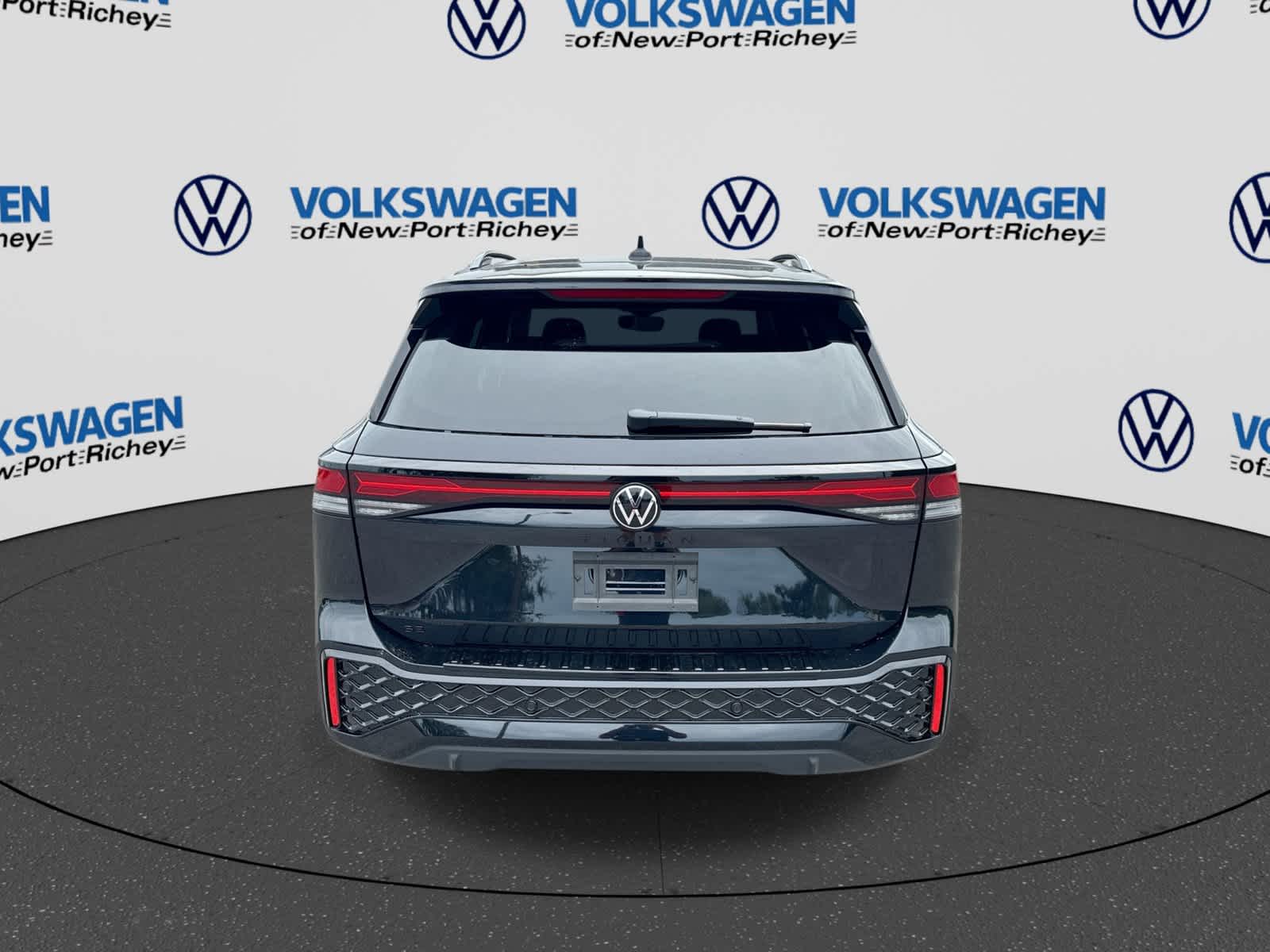 2026 Volkswagen Tiguan 2.0T SE R-Line Black