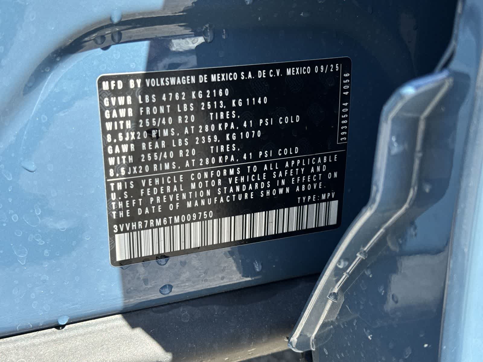 2026 Volkswagen Tiguan 2.0T SE R-Line Black