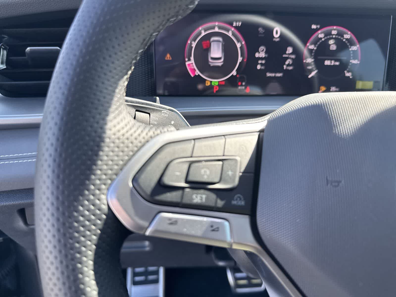 2026 Volkswagen Tiguan 2.0T SE R-Line Black