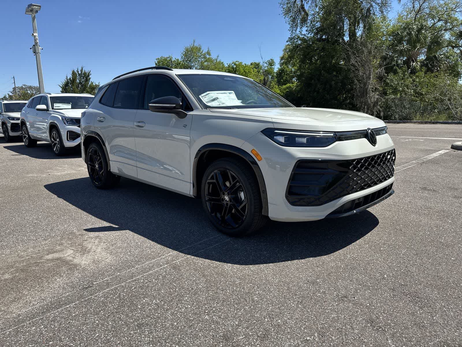 2026 Volkswagen Tiguan SE R-Line Black