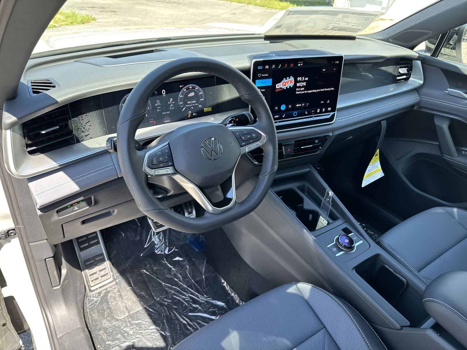 2026 Volkswagen Tiguan 2.0T SE R-Line Black